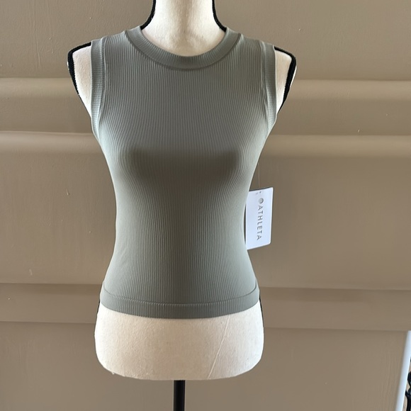 Athleta Renew Seamless Muscle Tank. Light Green. Size Small. NWT. - Picture 6 of 8